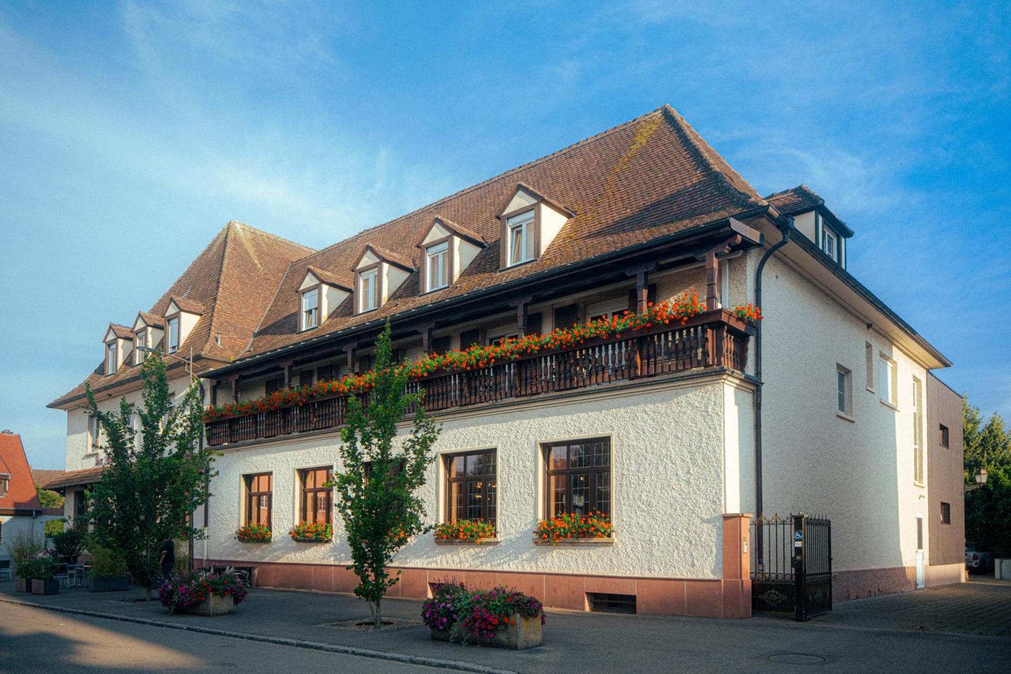 Hotel Au Nid De Cigognes Ostheim Bagian luar foto